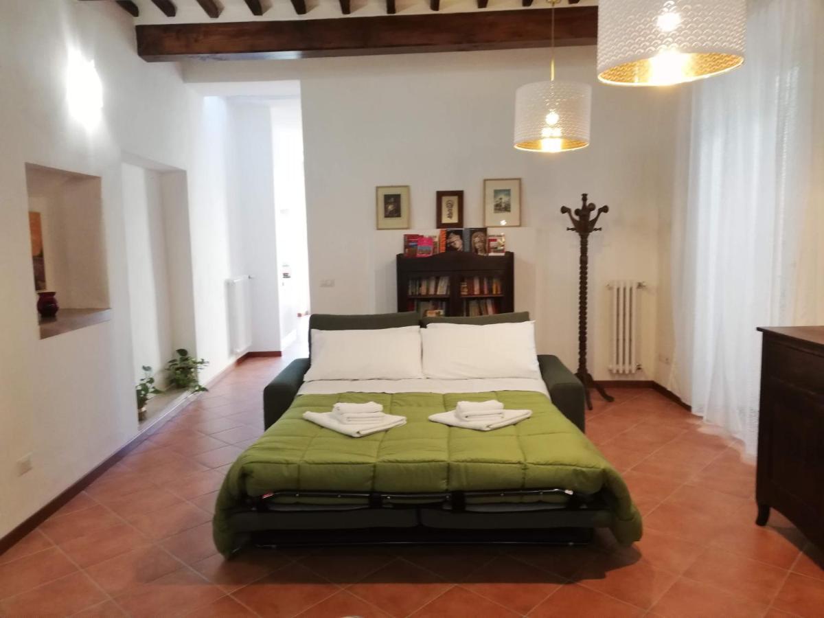 Casa Di Pietro Aretino, Arezzo Centro Storico 4-8 Letti Appartement Buitenkant foto