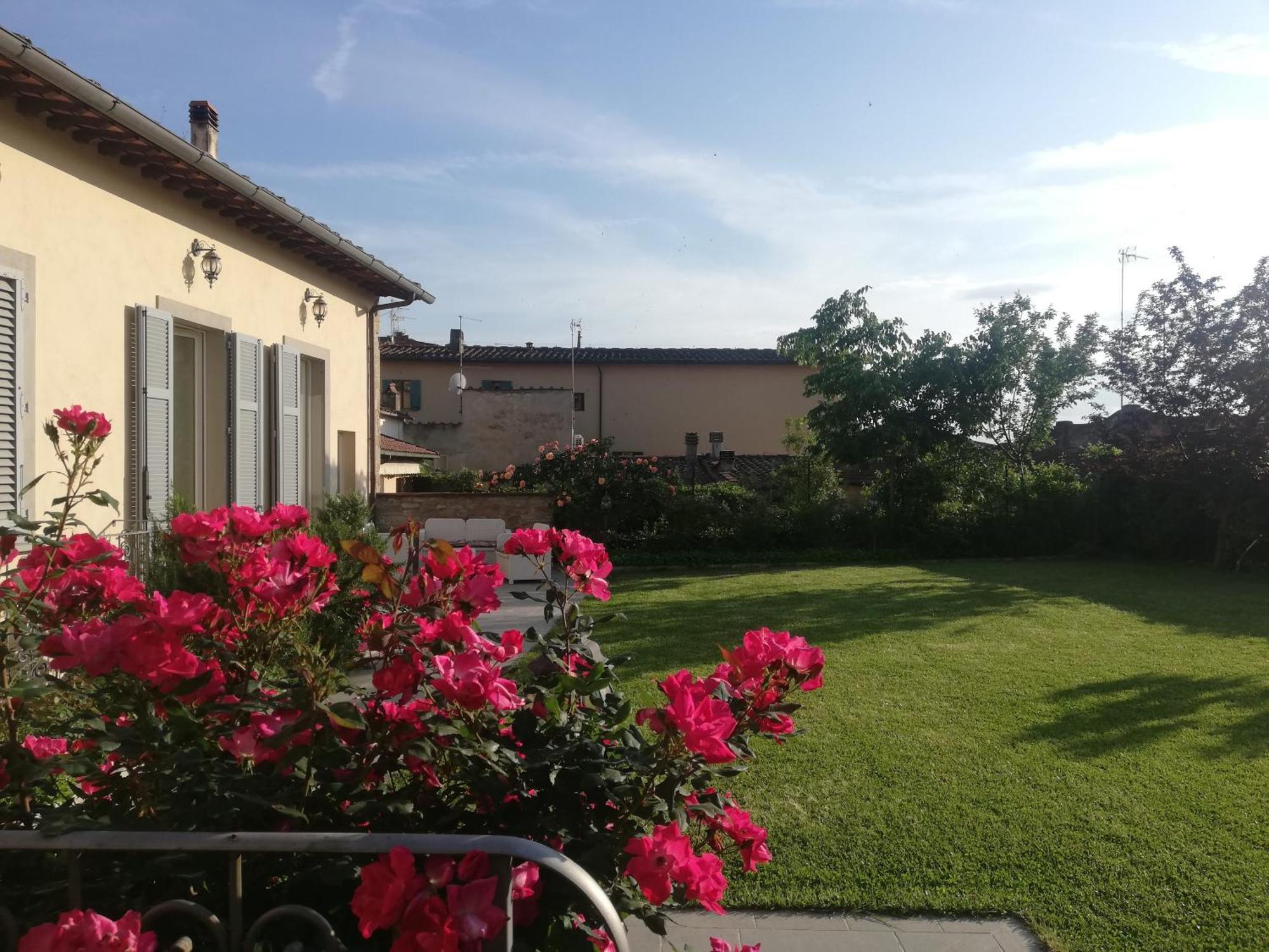Casa Di Pietro Aretino, Arezzo Centro Storico 4-8 Letti Appartement Buitenkant foto