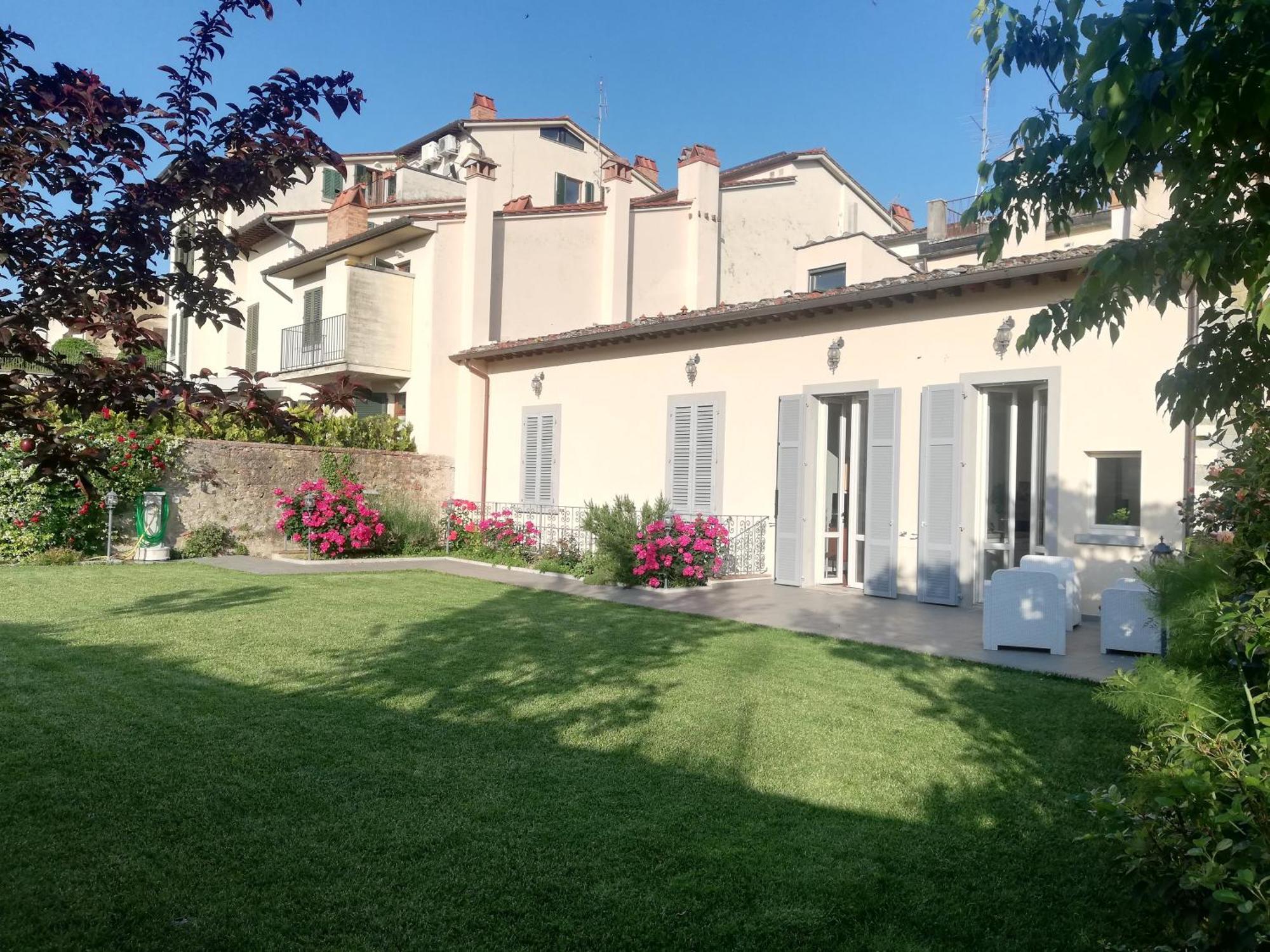 Casa Di Pietro Aretino, Arezzo Centro Storico 4-8 Letti Appartement Buitenkant foto